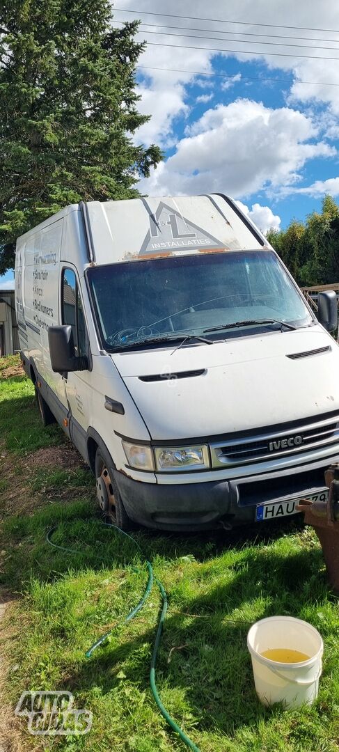 Iveco Daily 2005 г Грузовой микроавтобус