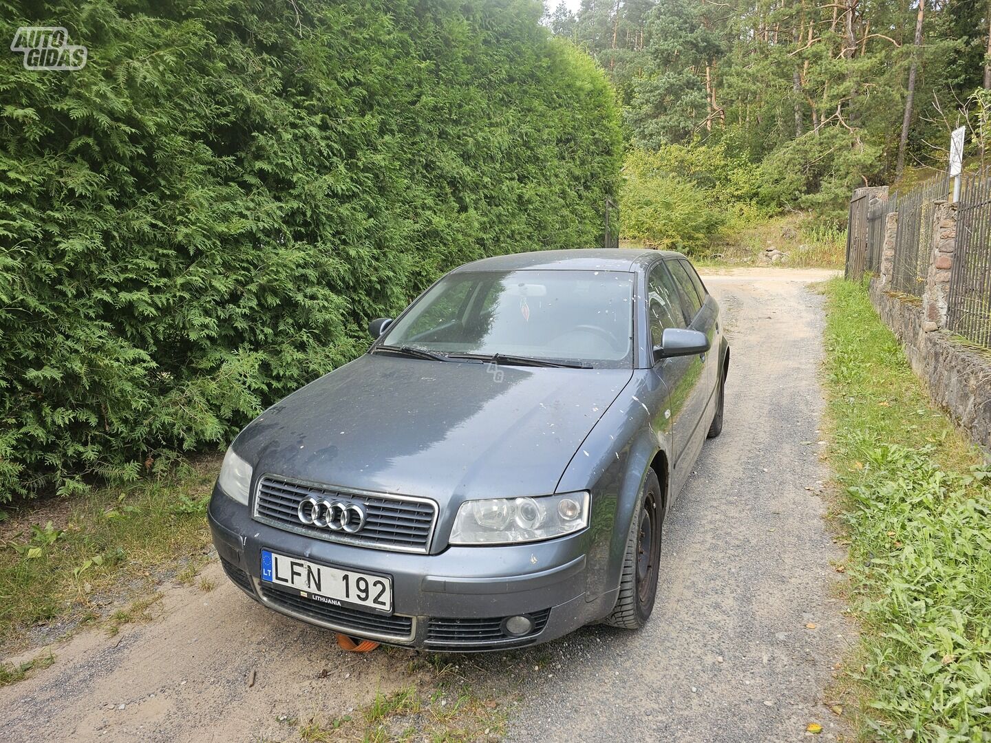 Audi A4 2003 y parts