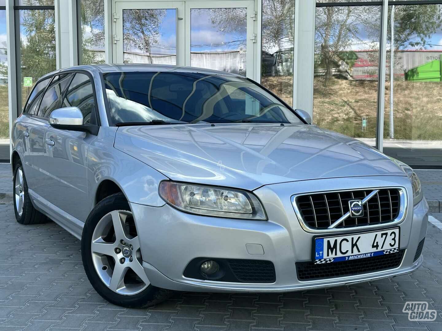 Volvo V70 2008 y Wagon