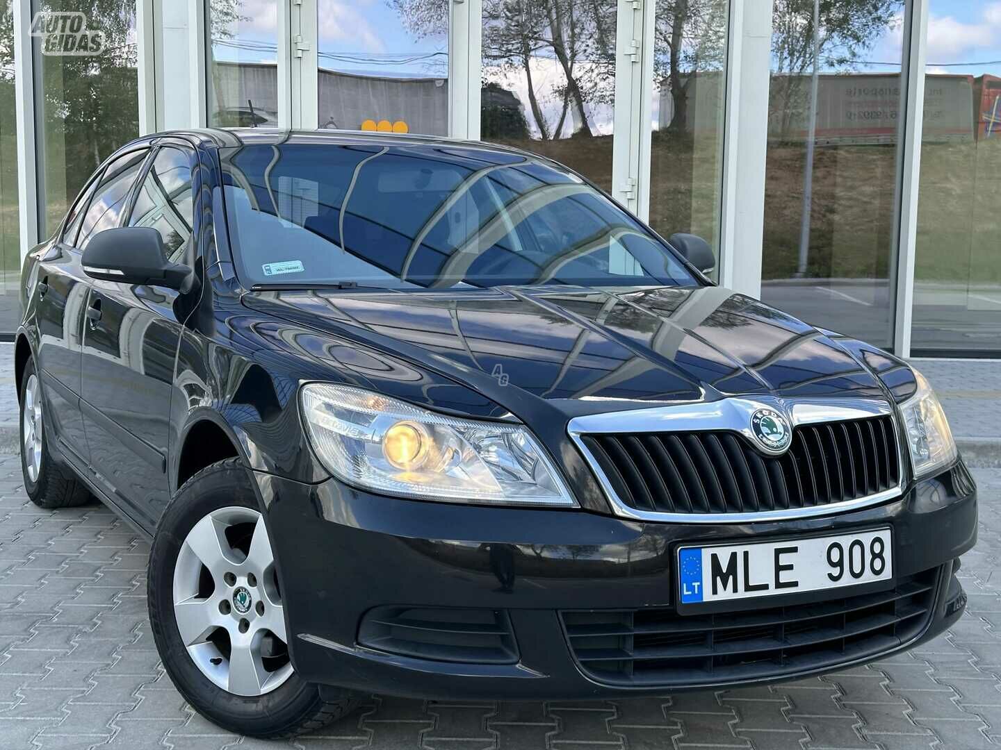 Skoda Octavia 2011 y Sedan