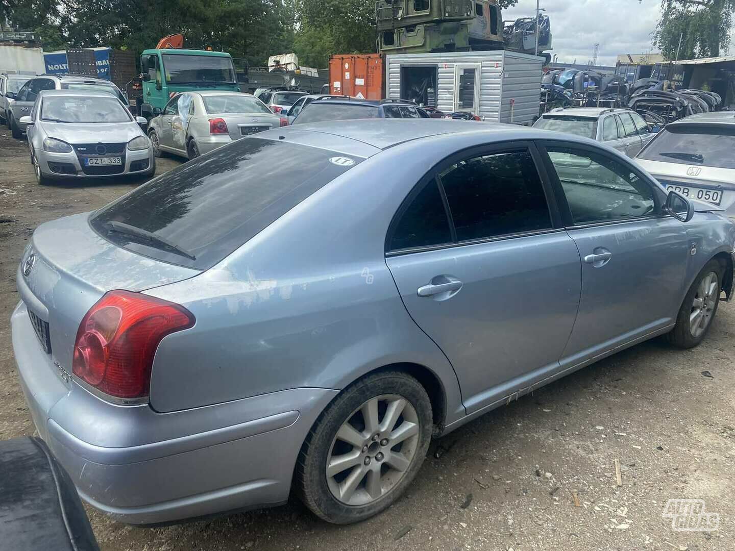 Toyota Avensis D-4D  2003 г запчясти