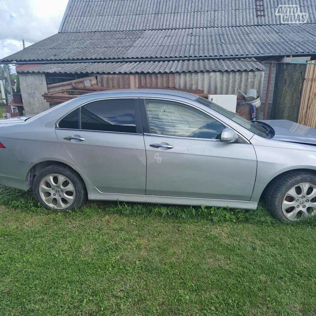 Honda Accord 2005 m dalys