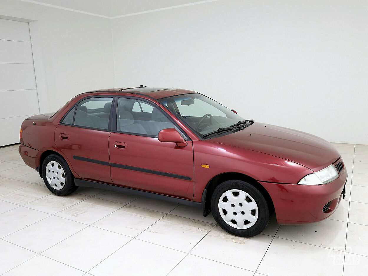 Mitsubishi Carisma 1997 y Sedan