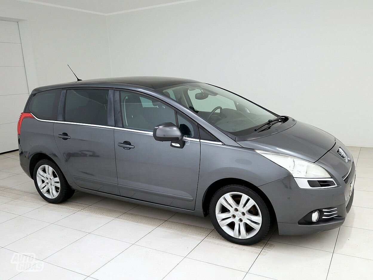 Peugeot 5008 HDi 2010 г