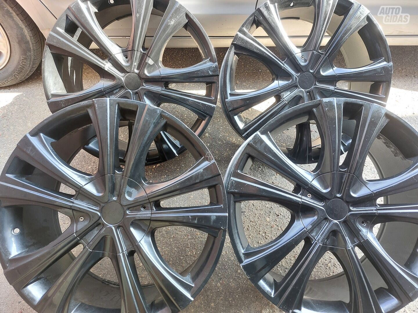 Light alloy R20 rims