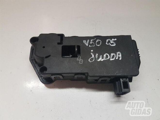 Degalų bako dangtelio spynos varikliukas, 30716754, Volvo V40 Cross Country 2008 y