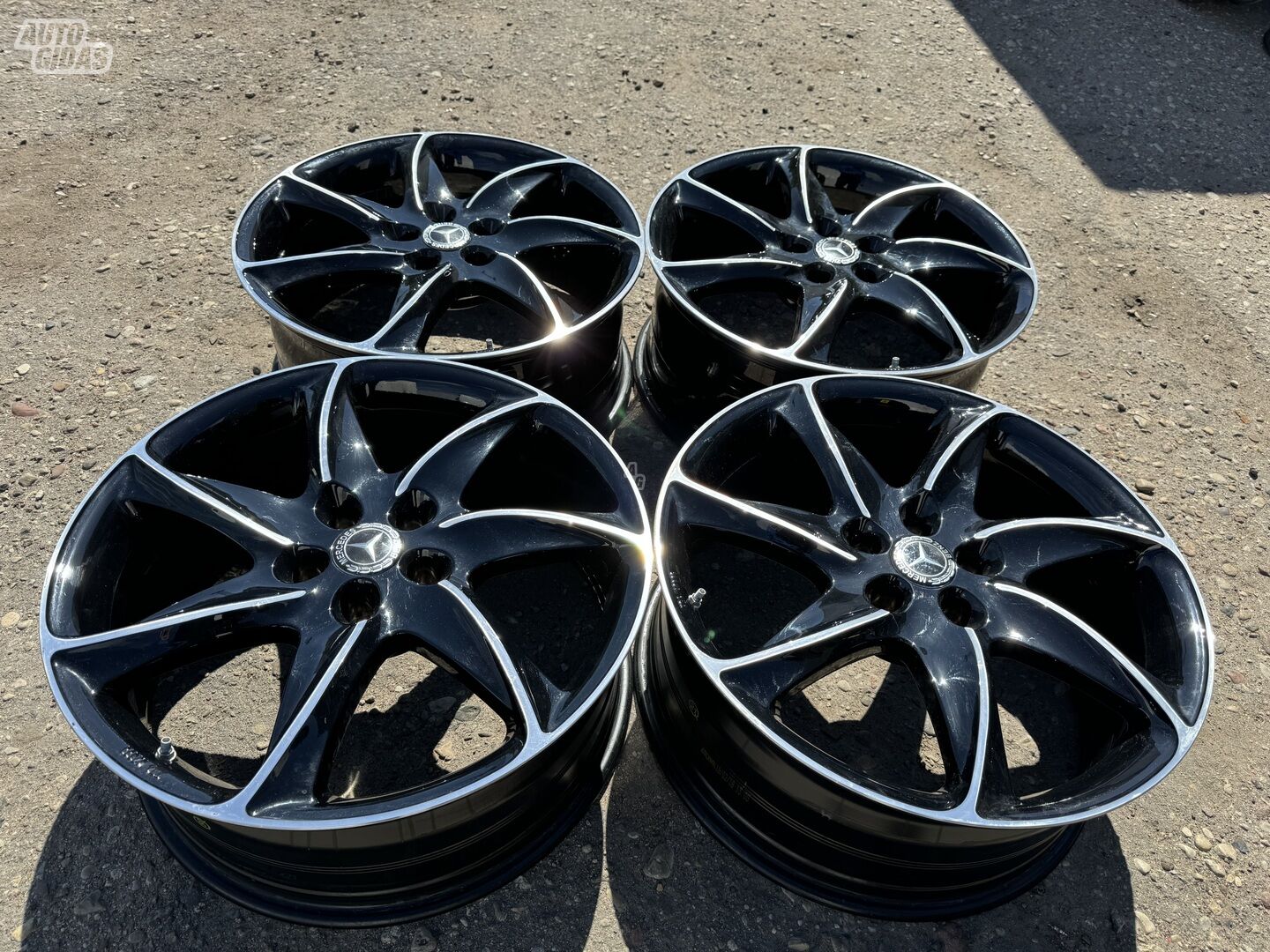 Mercedes-Benz Siunciam, 8,5J ET30 light alloy R20 rims