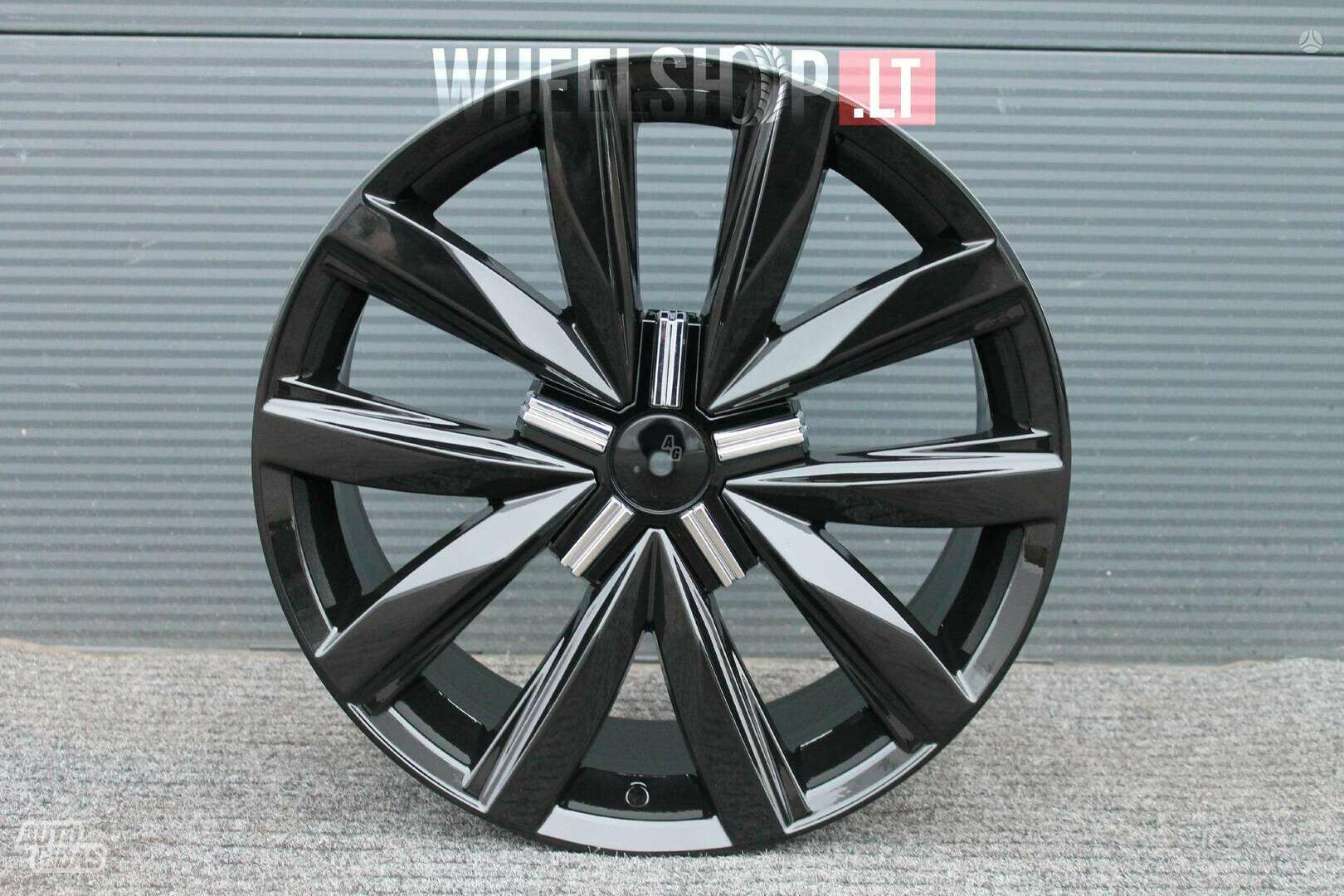 EU-B1351 Style Black rims