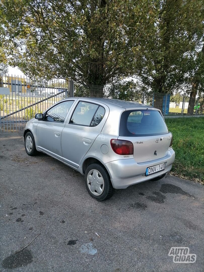 Toyota Yaris 2003 y Hatchback