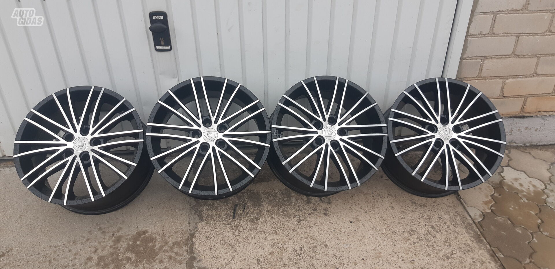 Light alloy R17 rims