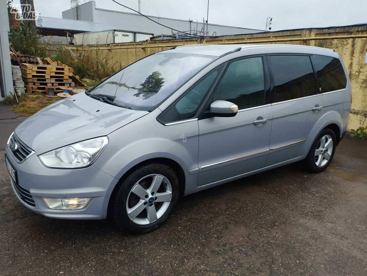 Ford Galaxy MK3 2010 m