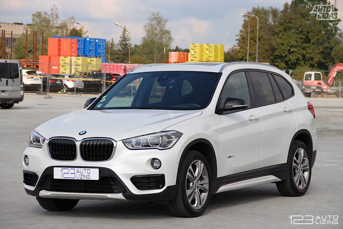 Bmw X1 2015 г Внедорожник / Кроссовер