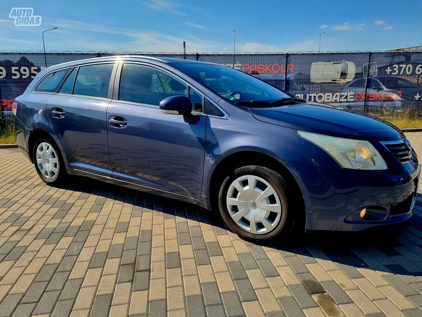 Toyota Avensis III 1.8 VVT-i Sol 2009 m