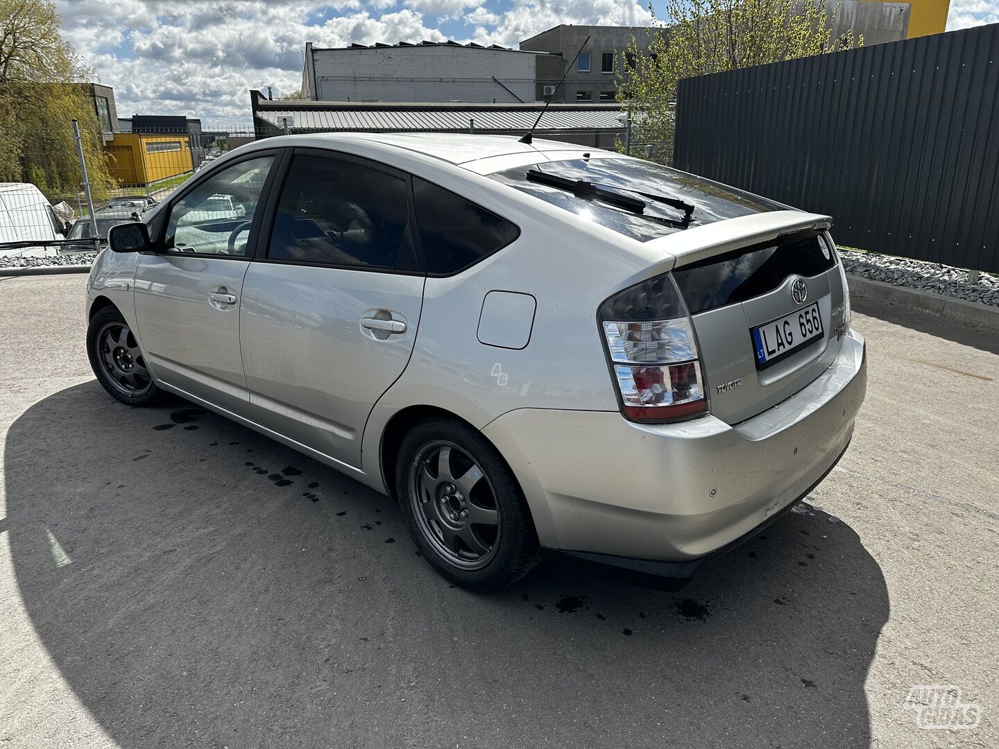 Toyota Prius 2005 г Хэтчбек