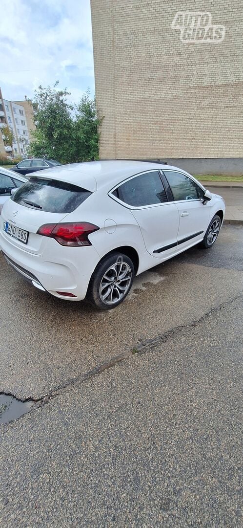 Citroen DS4 VTi Chic 2011 г