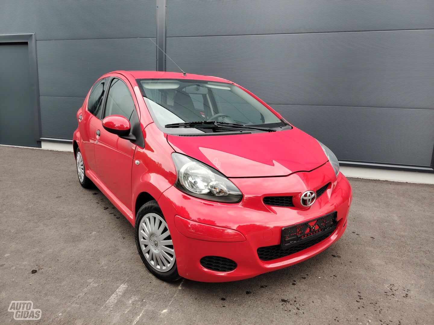 Toyota Aygo 2010 y Hatchback