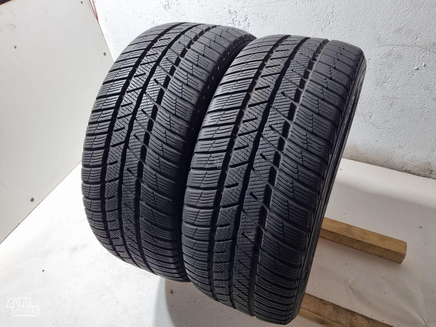 Barum 8mm R18 winter tyres passanger car