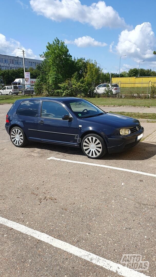 Volkswagen Golf Basis 1999 г