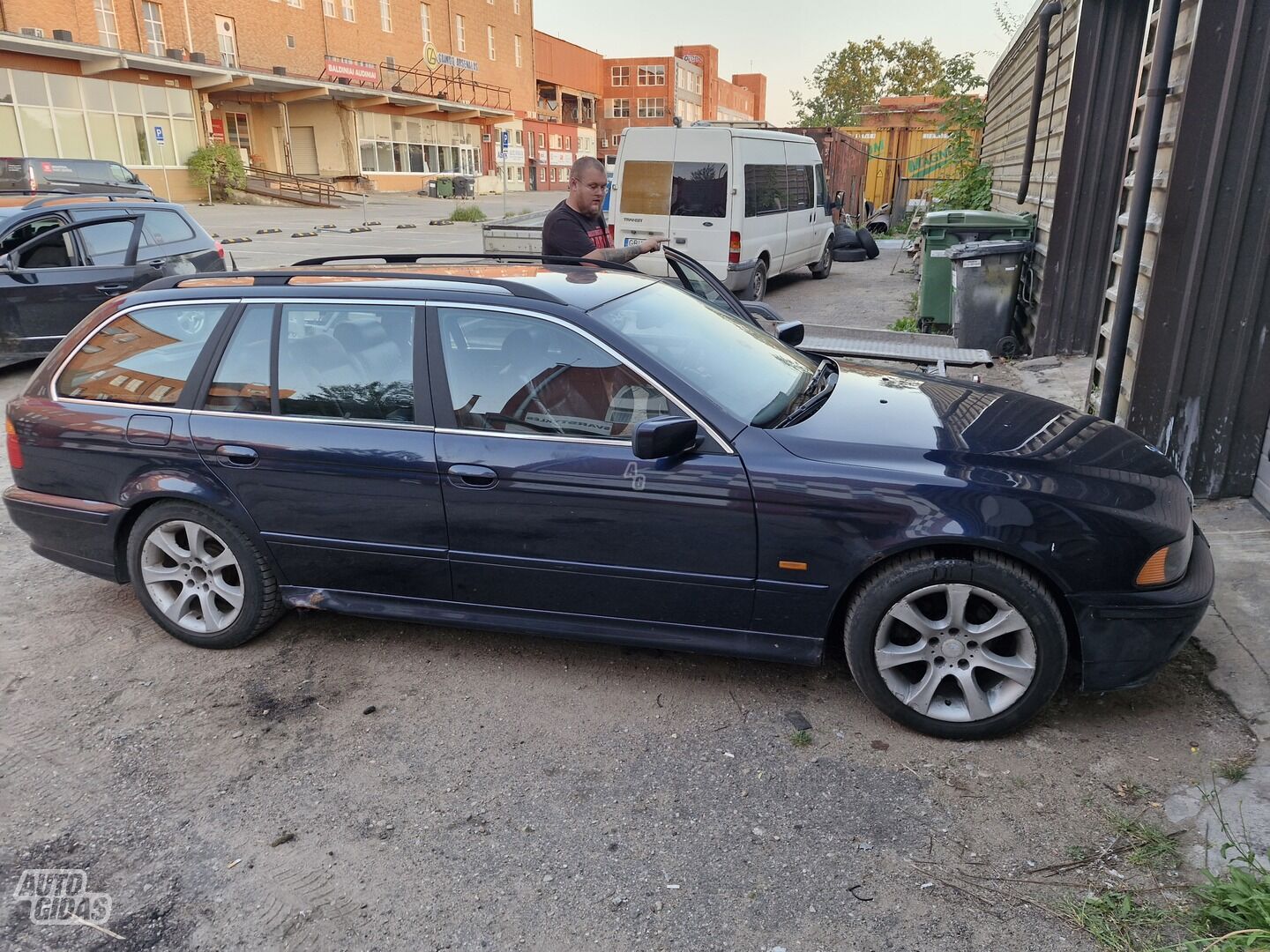 Bmw 525 E39 2001 y