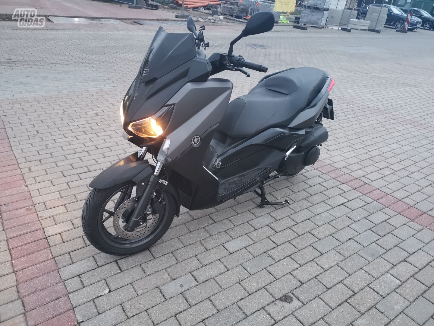 Yamaha X-max 2015 y Scooter / moped