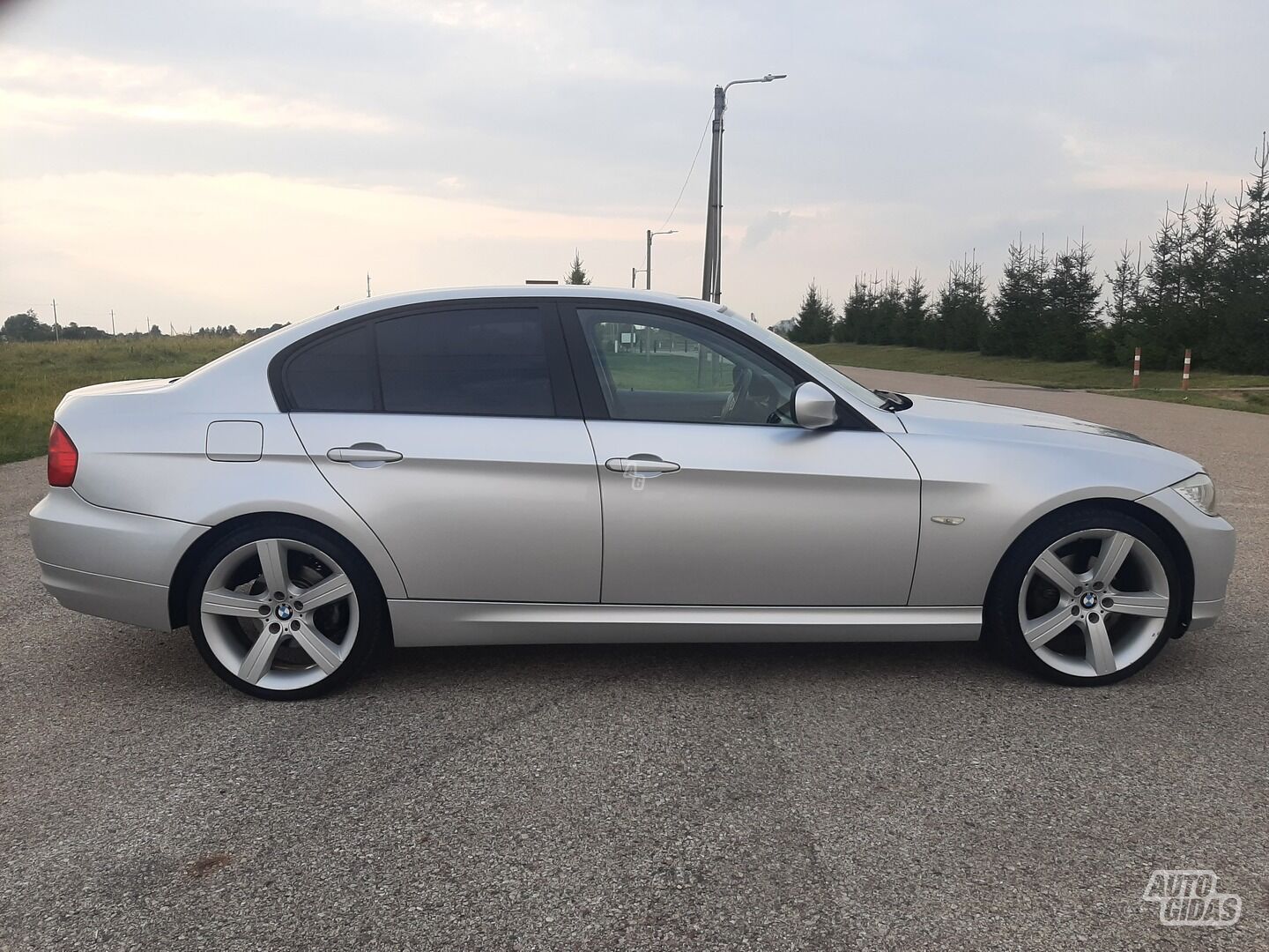 Bmw 320 E90 2009 г