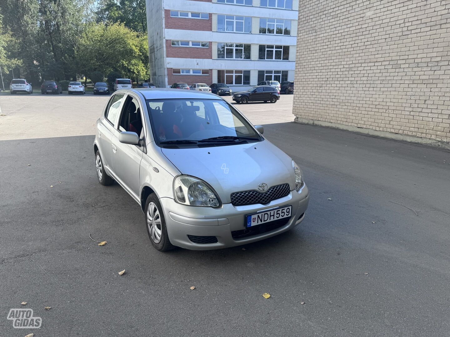 Toyota Yaris Base 2003 m