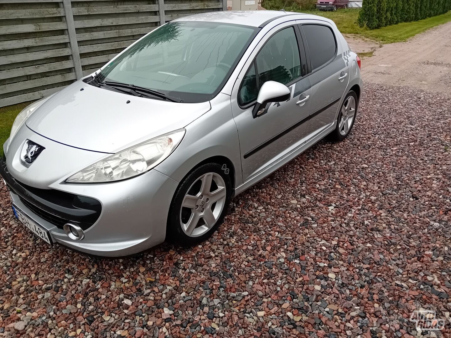 Peugeot 207 2007 y Hatchback