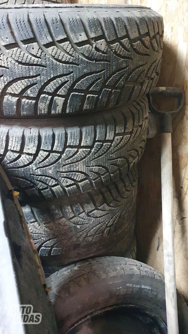 R15 universal tyres passanger car