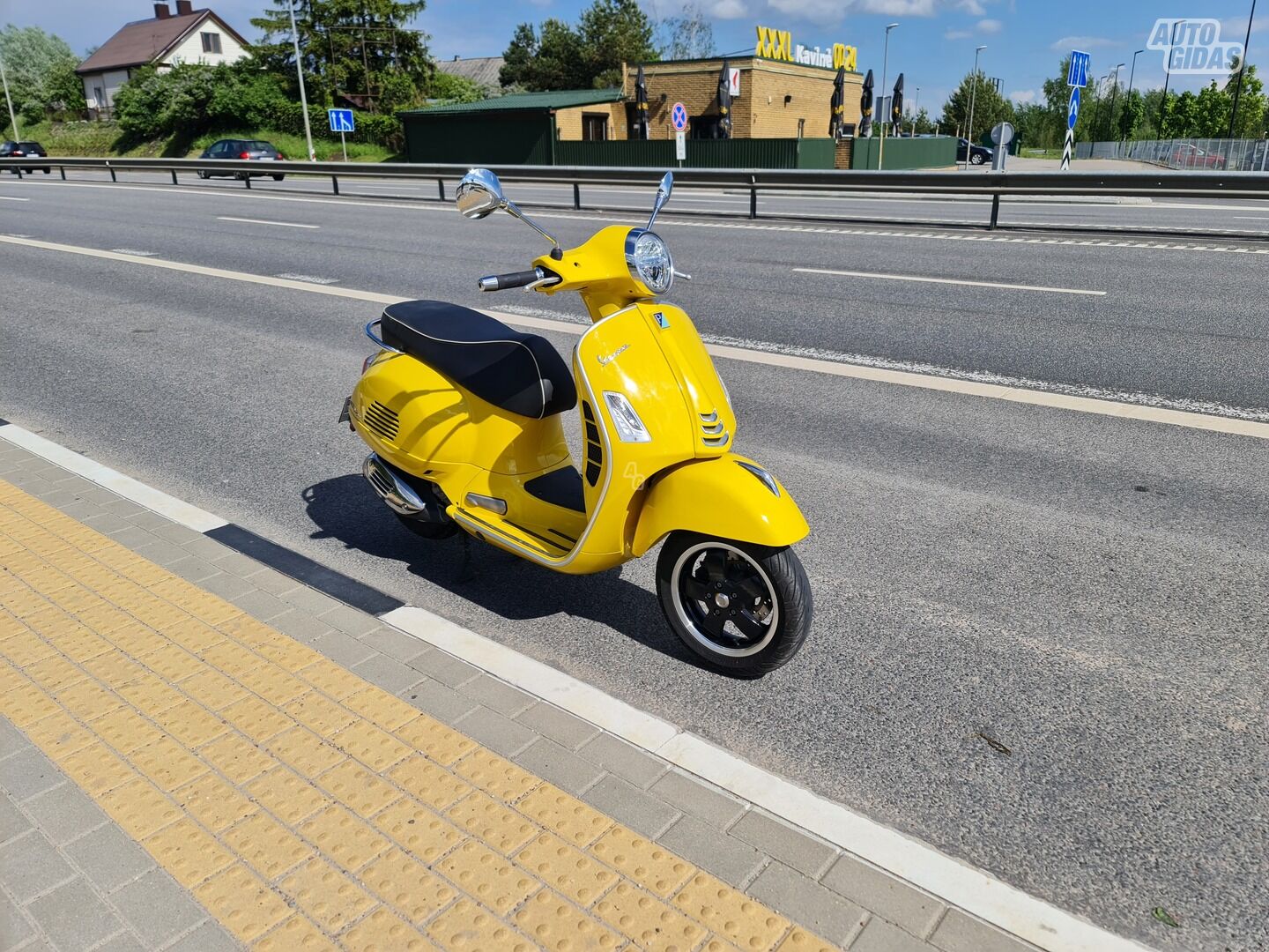 Piaggio Vespa 2019 г Мотороллер / Мопед