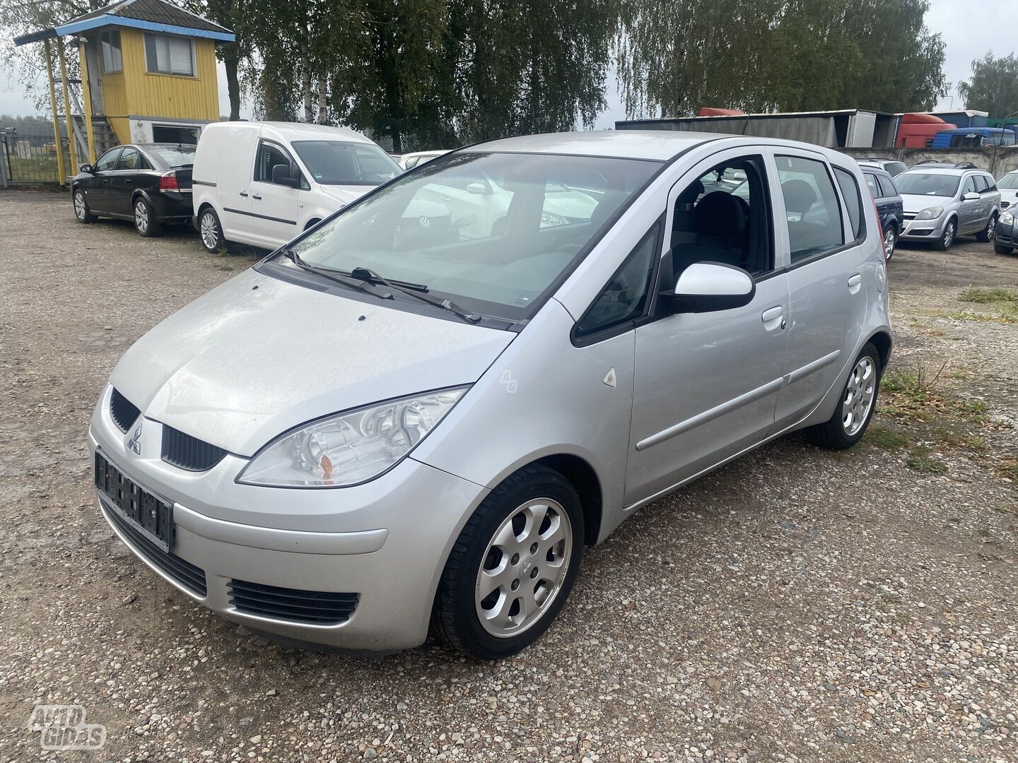 Mitsubishi Colt 2005 г Хэтчбек