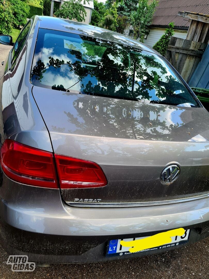 Volkswagen Passat B7 2011 г