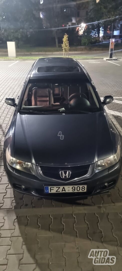 Honda Accord 2004 m Universalas