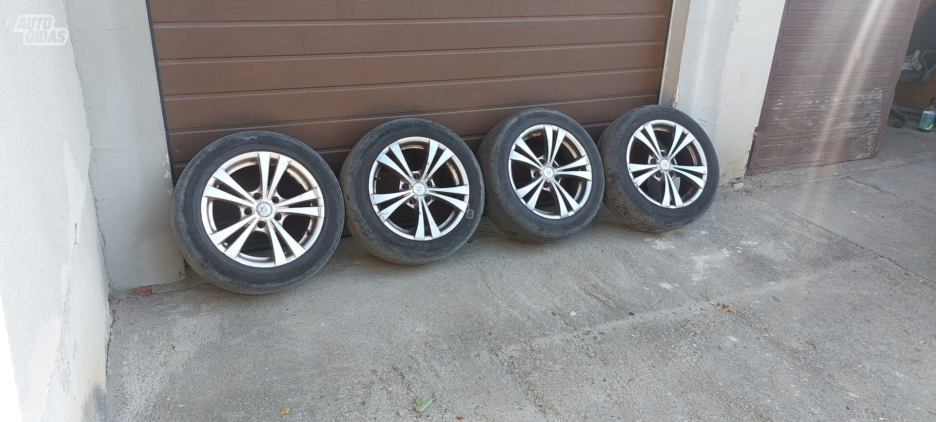 Light alloy R16 rims