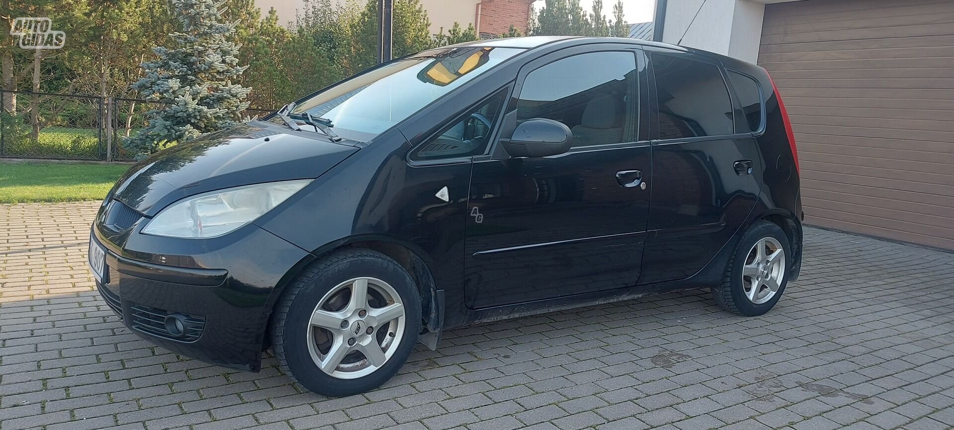 Mitsubishi Colt 2005 г Хэтчбек