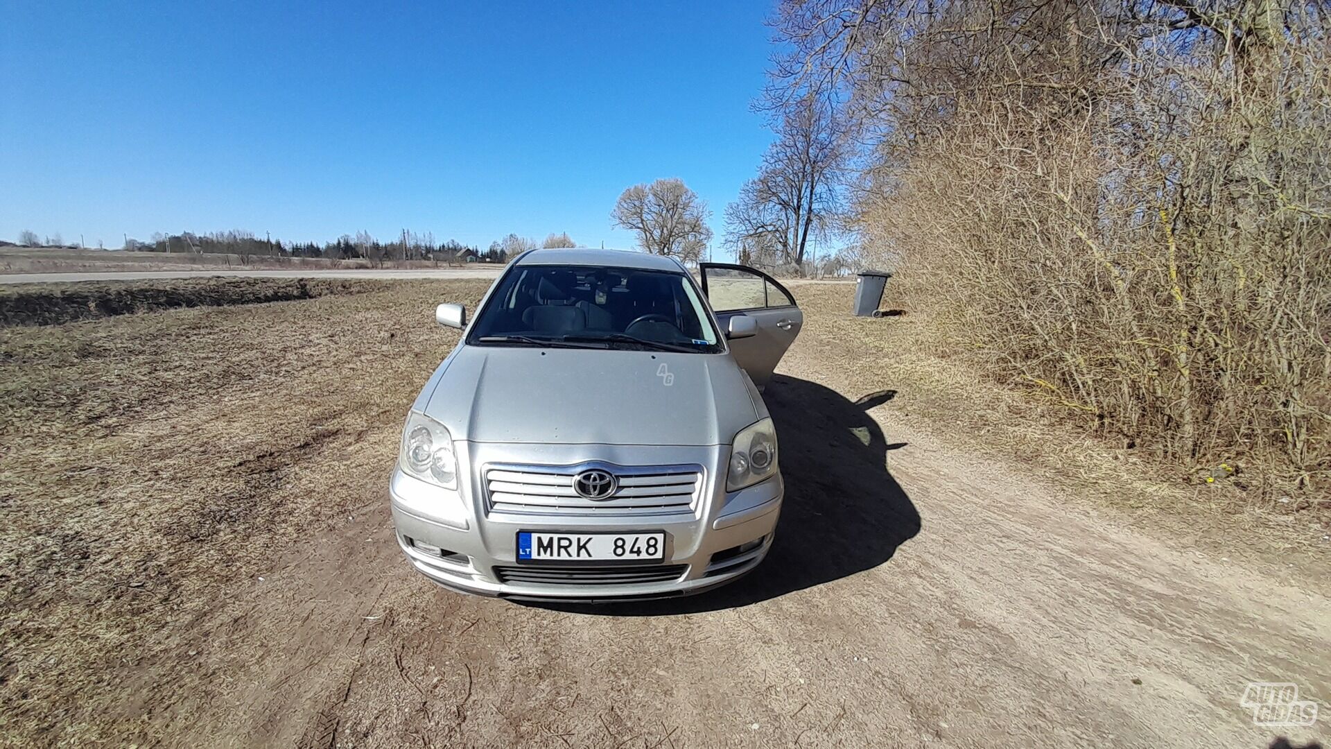 Toyota Avensis 2005 y Hatchback