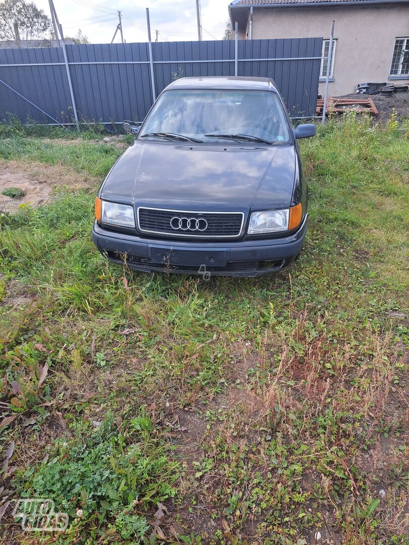 Audi 100 1993 г Седан