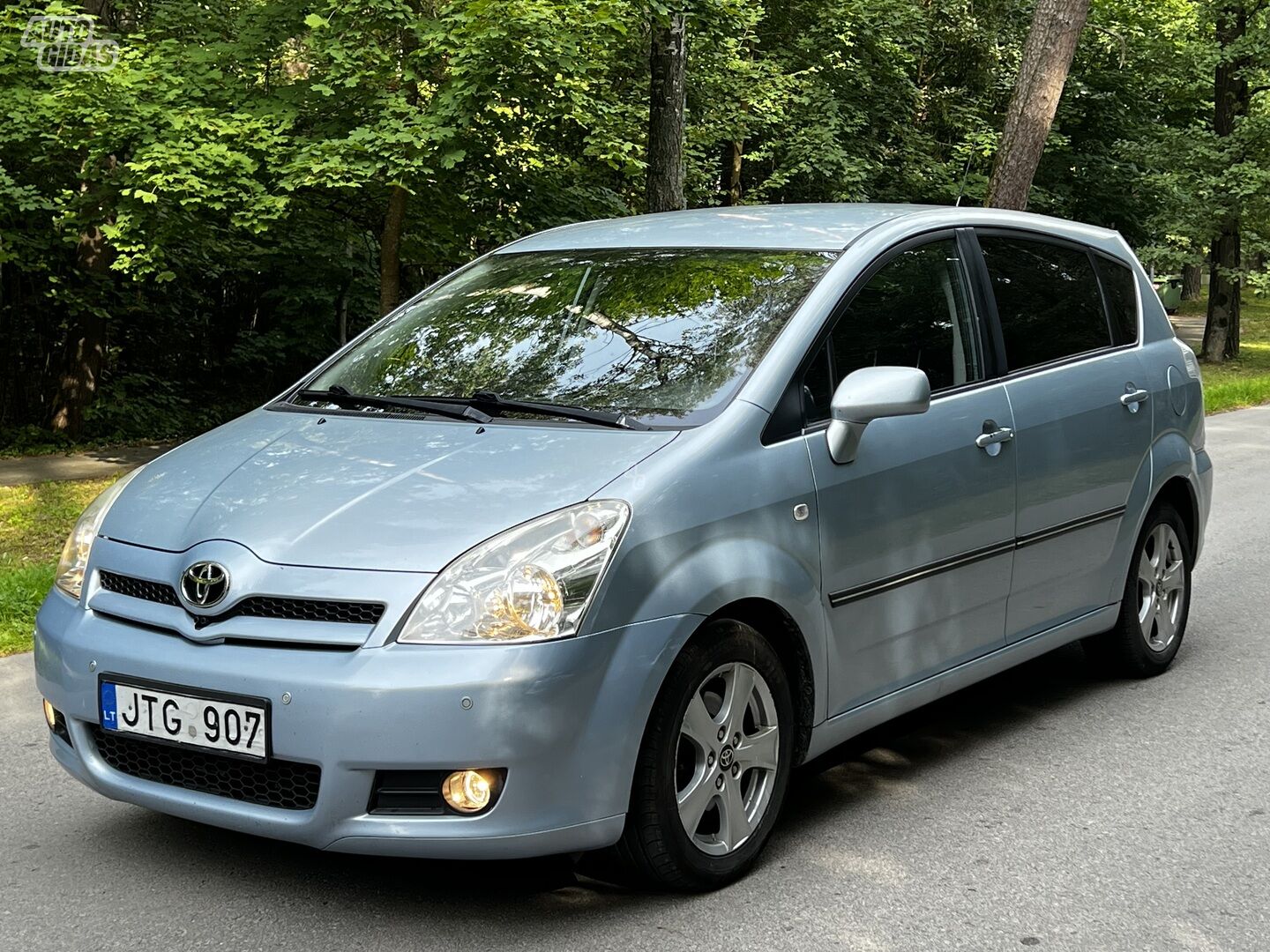 Toyota Corolla Verso 2006 г Минивэн