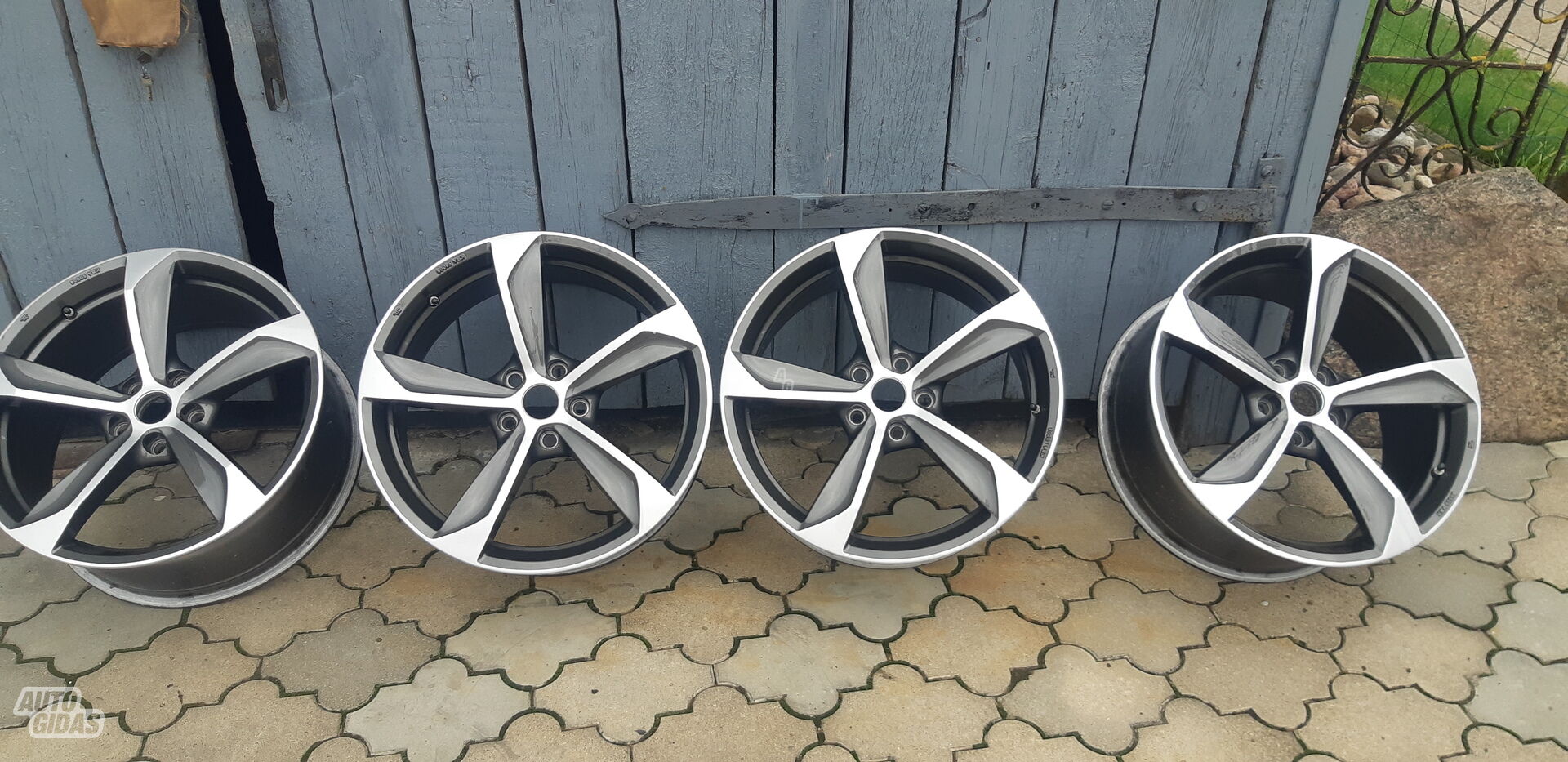 Borbet light alloy R19 rims