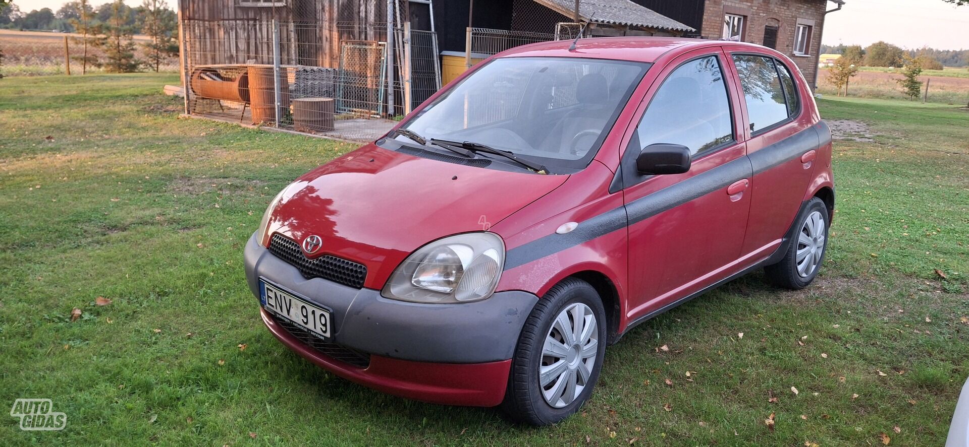 Toyota Yaris 2002 m Vienatūris