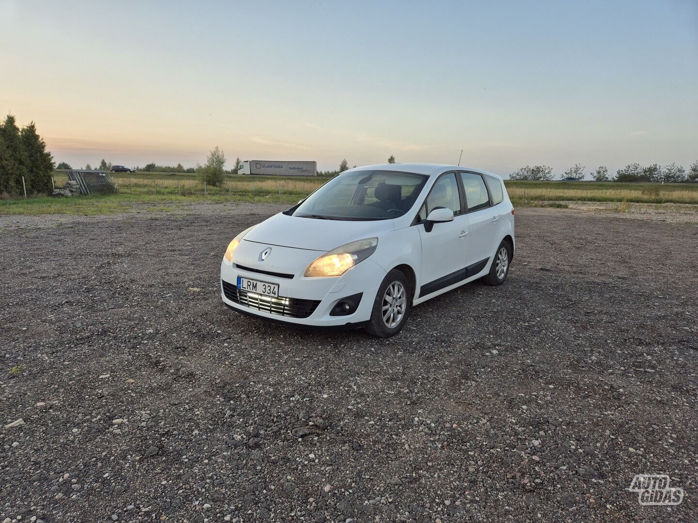 Renault Grand Scenic 2010 y Van