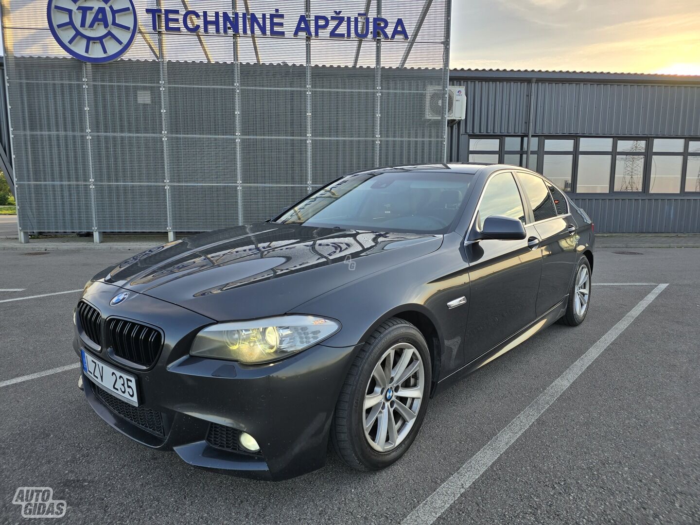 Bmw 525 F10 d 2010 y