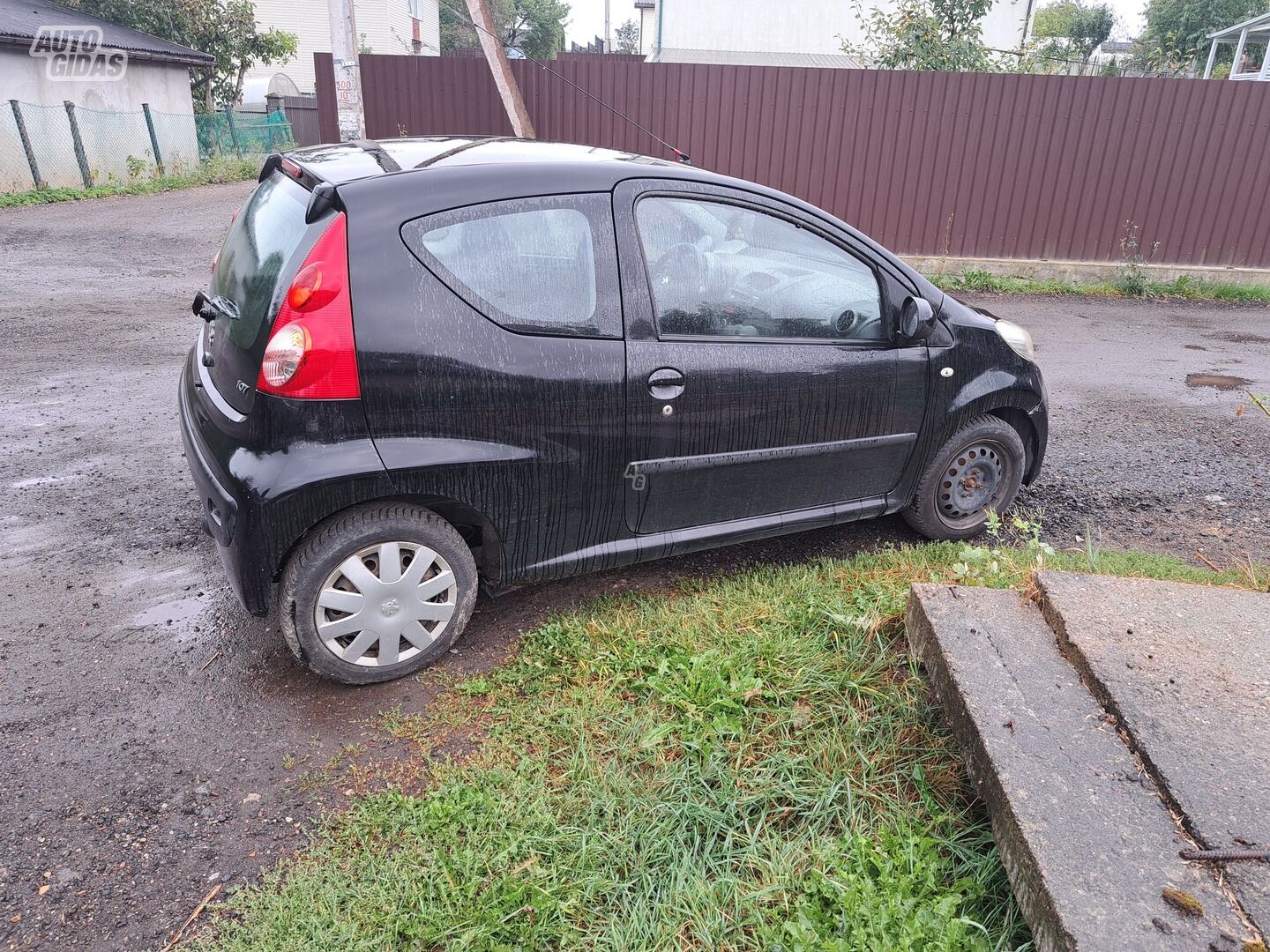 Peugeot 107 2006 m Hečbekas