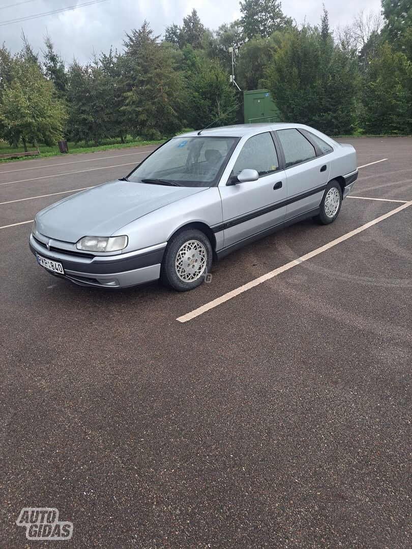 Renault Safrane 1994 y Hatchback