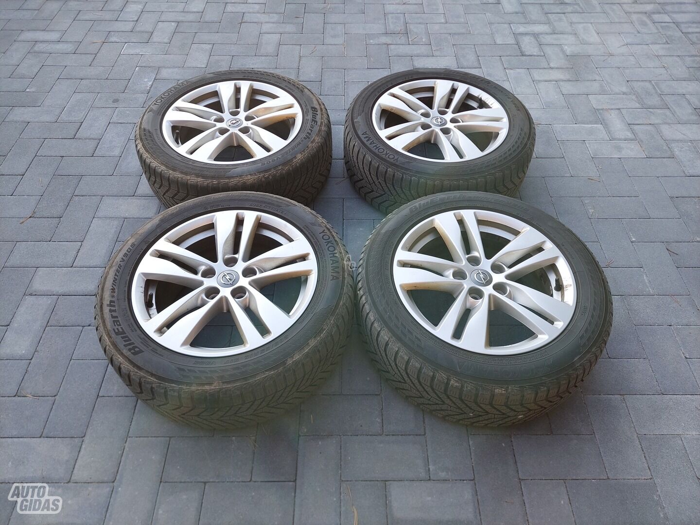 Light alloy R16 rims