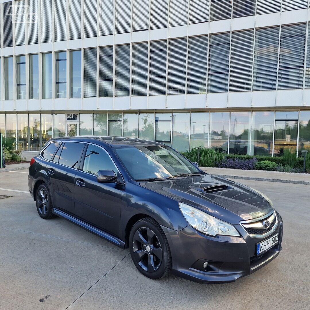 Subaru Legacy 2010 y Wagon