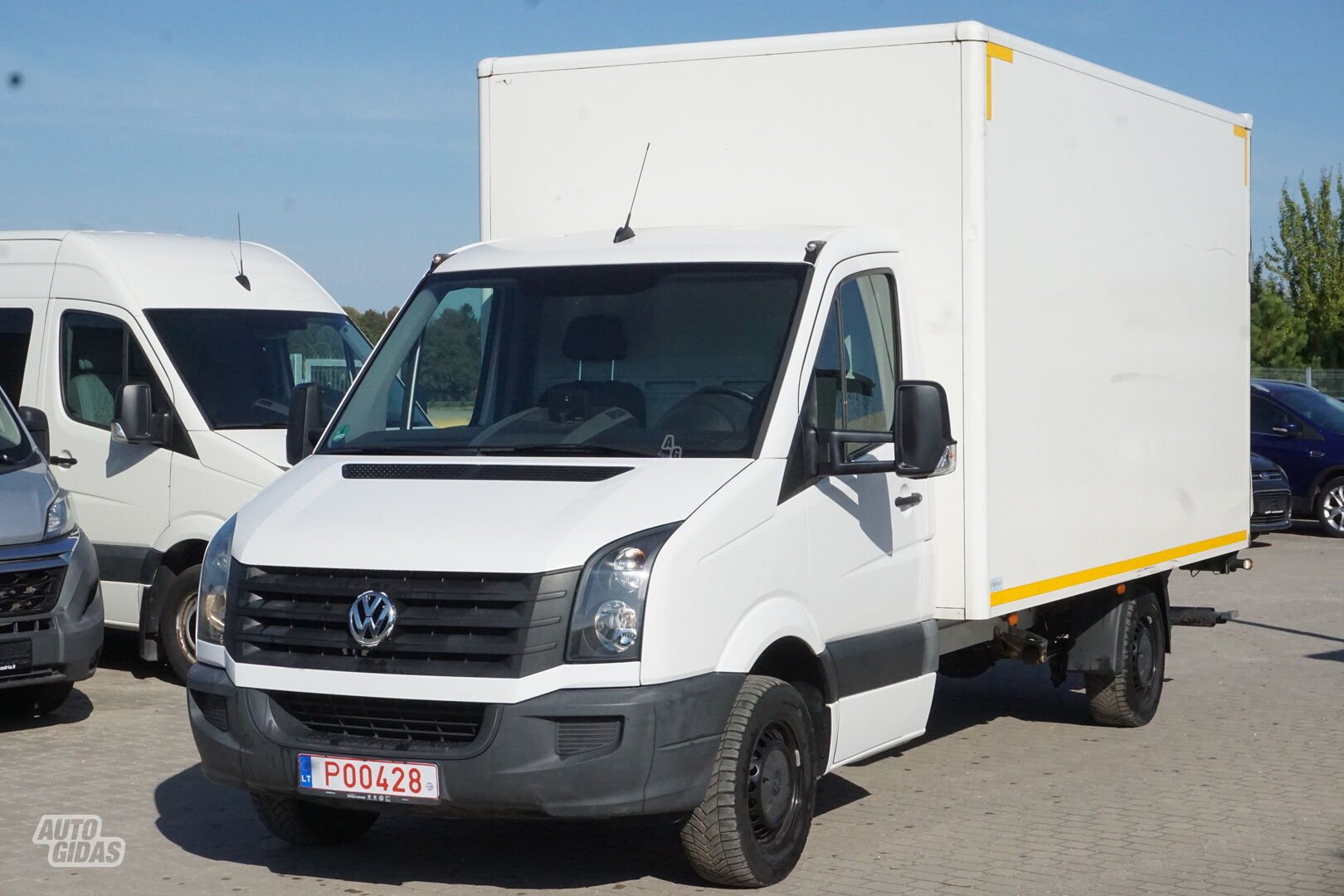 Volkswagen Crafter 2016 y Commercial auto (with box)