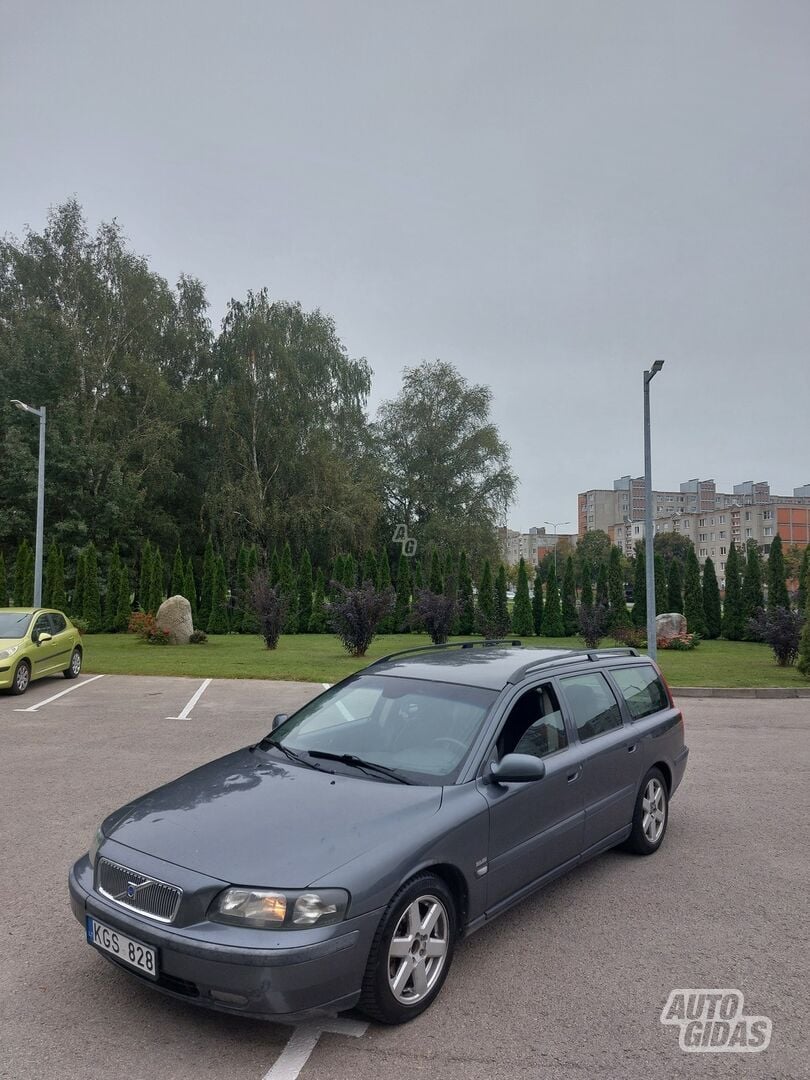 Volvo V70 II D5 2003 m