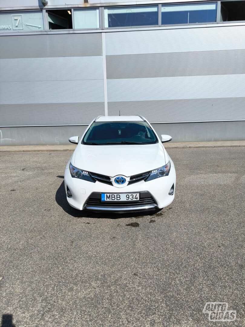 Toyota Auris 2014 г Универсал