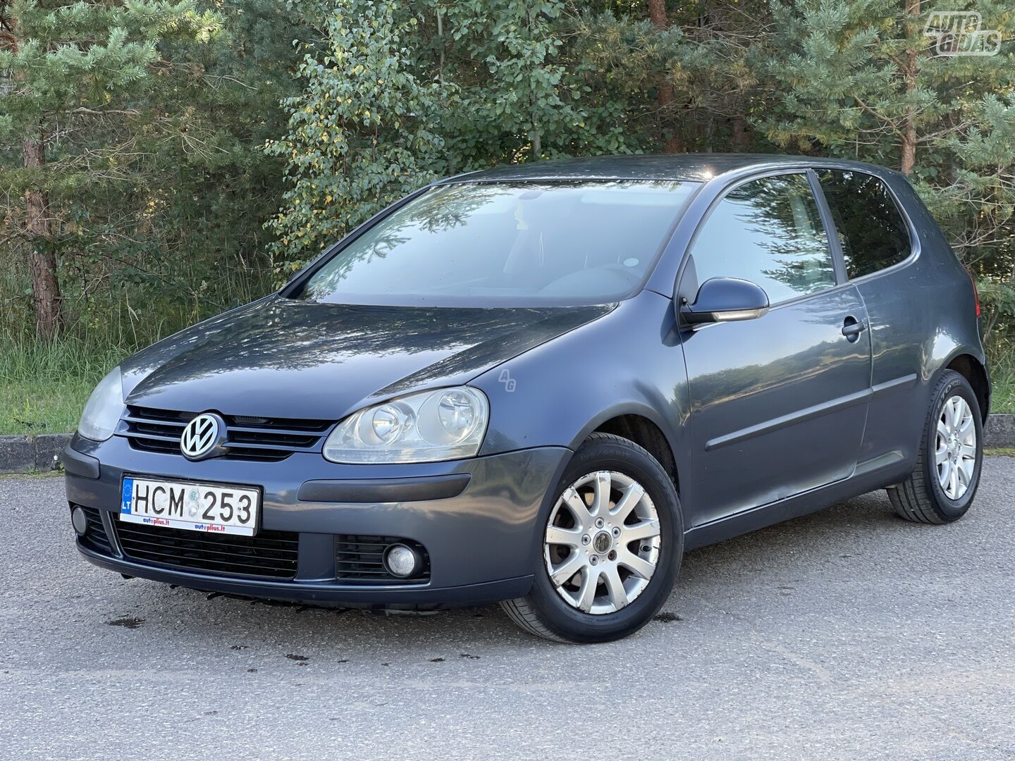 Volkswagen Golf V 2004 m