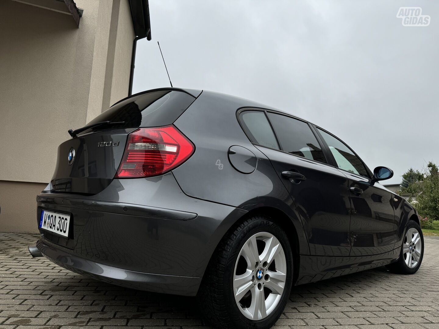 Bmw 120 E87 2007 y